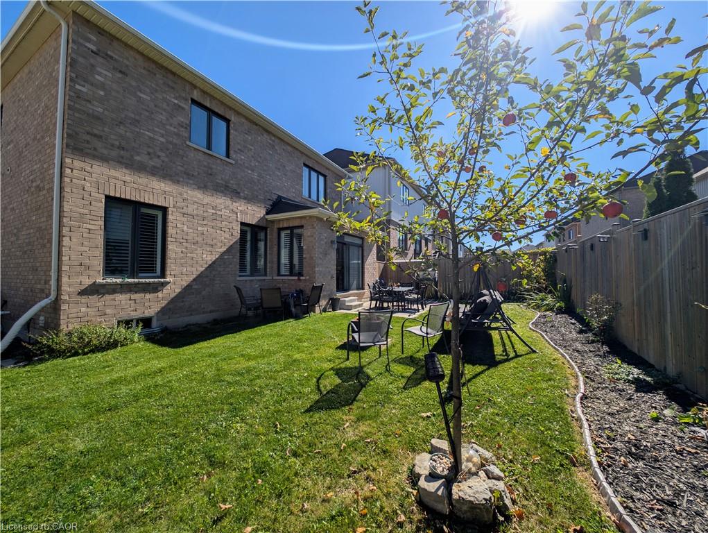 37 Mull Avenue Property Photo 42