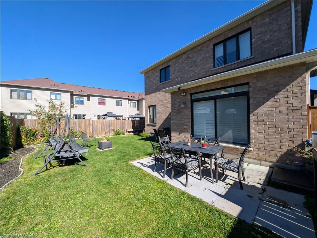 37 Mull Avenue Property Photo 43