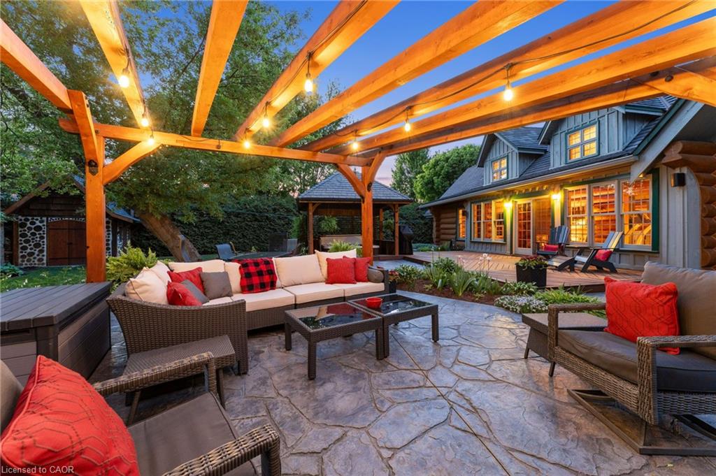 169 James Street Property Photo 44