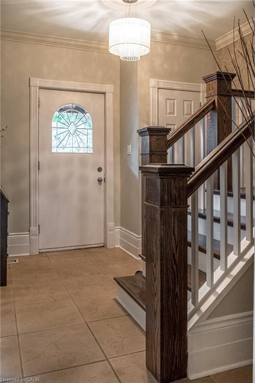 481 Dundurn Street S Property Photo 3