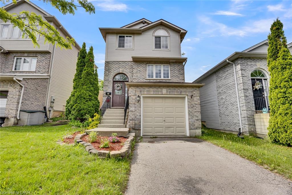 34 Phair Crescent Property Photo 1