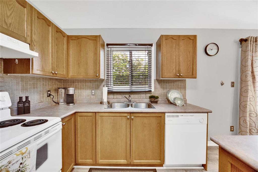 34 Phair Crescent Property Photo 14