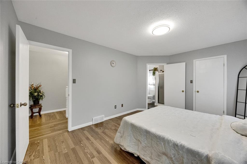 34 Phair Crescent Property Photo 23