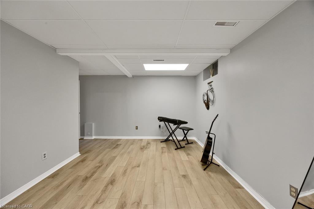 34 Phair Crescent Property Photo 36