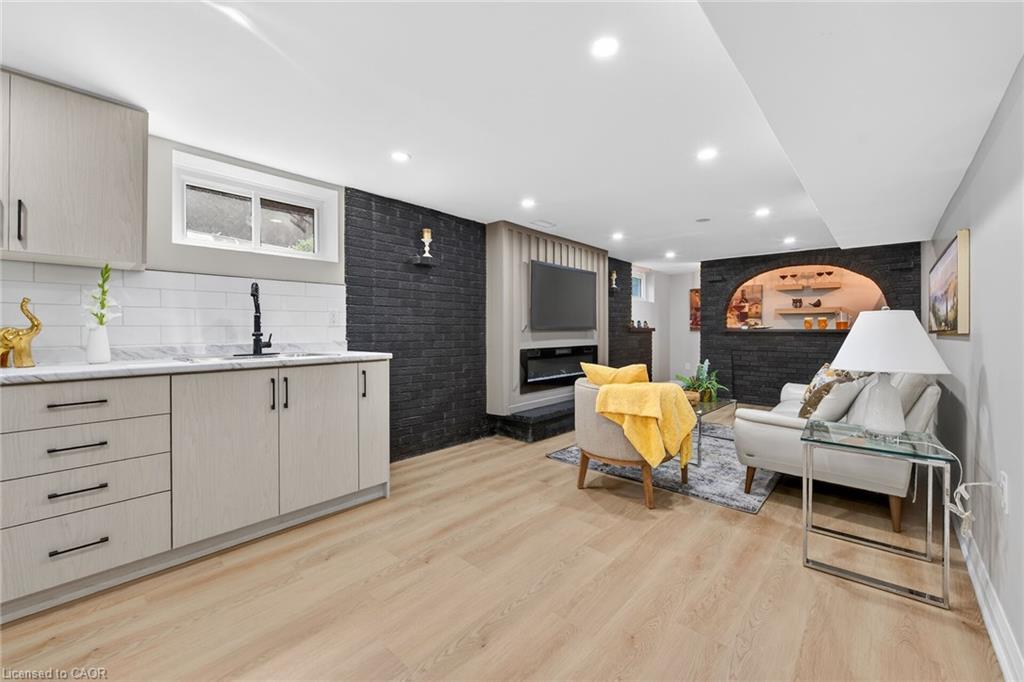 83 Riverdale Drive Property Photo 31