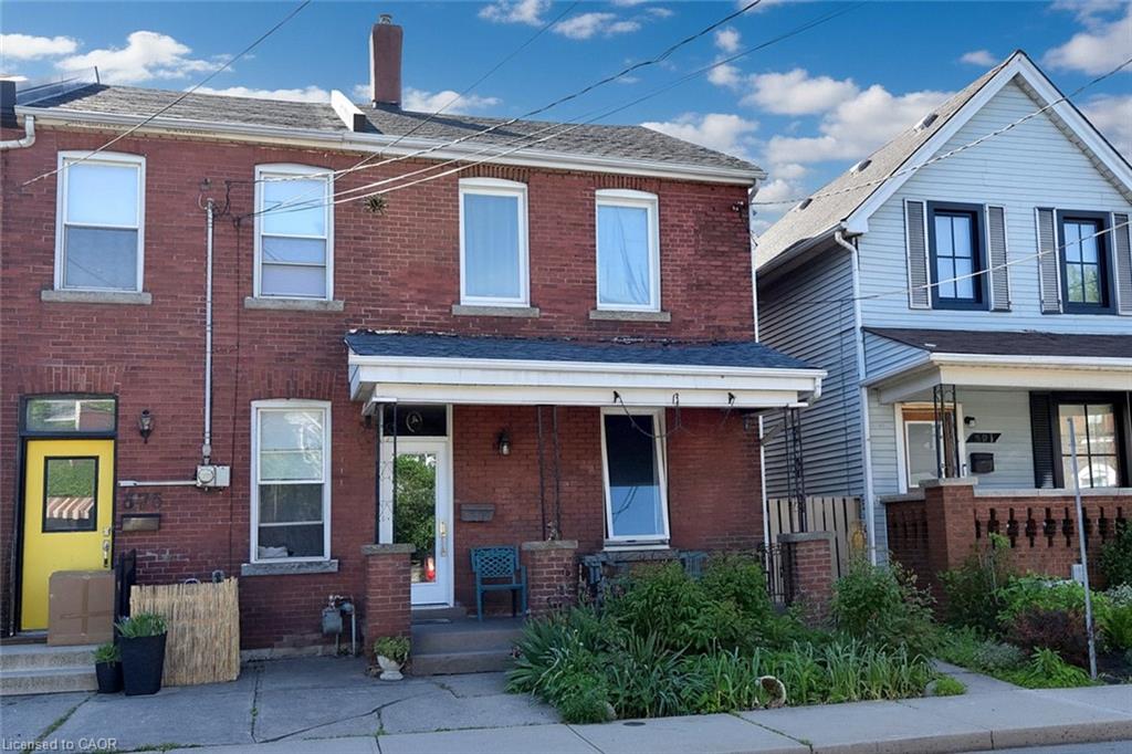 377 Macnab Street N Property Photo 1