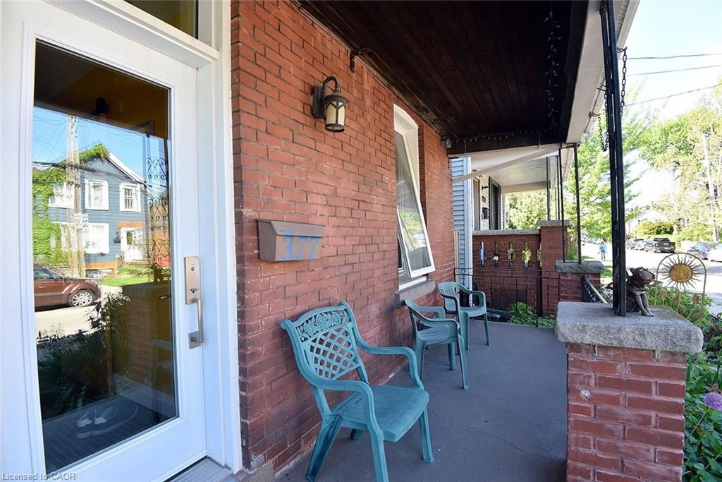 377 Macnab Street N Property Photo 3