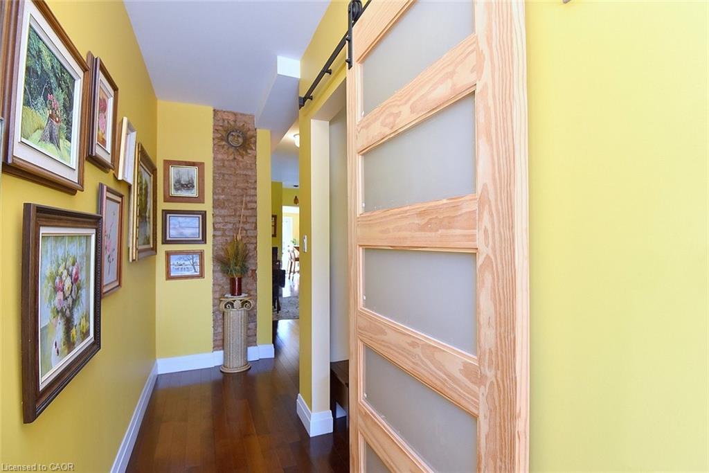 377 Macnab Street N Property Photo 4