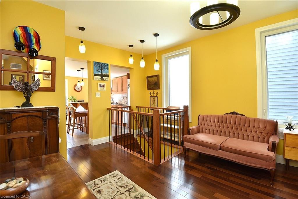 377 Macnab Street N Property Photo 5
