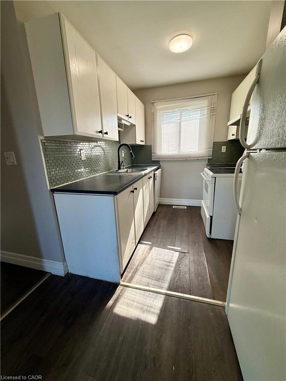 30-25 Upper Canada Drive Property Photo 5