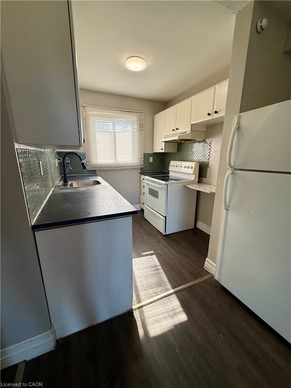 30-25 Upper Canada Drive Property Photo 6