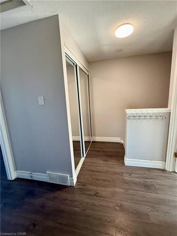 30-25 Upper Canada Drive Property Photo 11