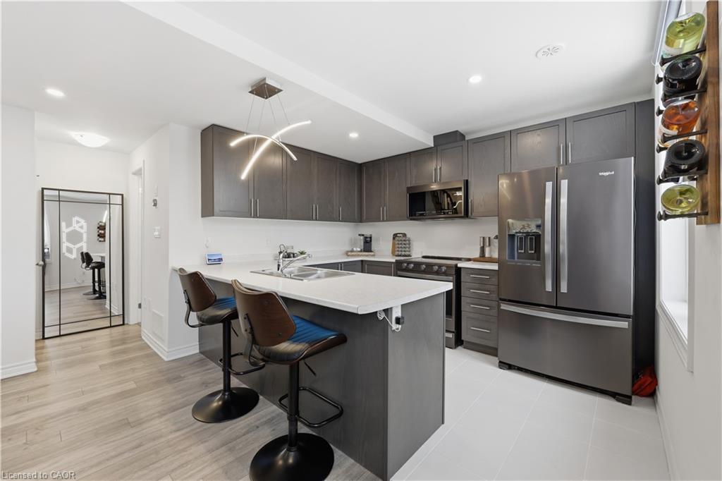 58-383 Dundas Street Property Photo 13