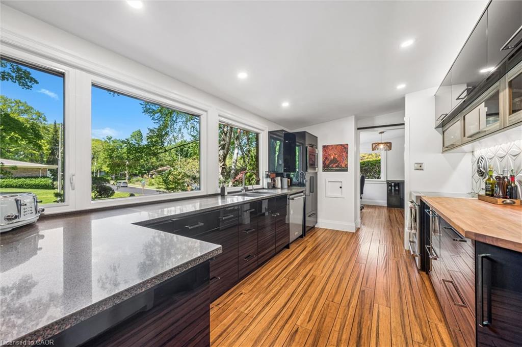 16 Parkwood Drive Property Photo 15