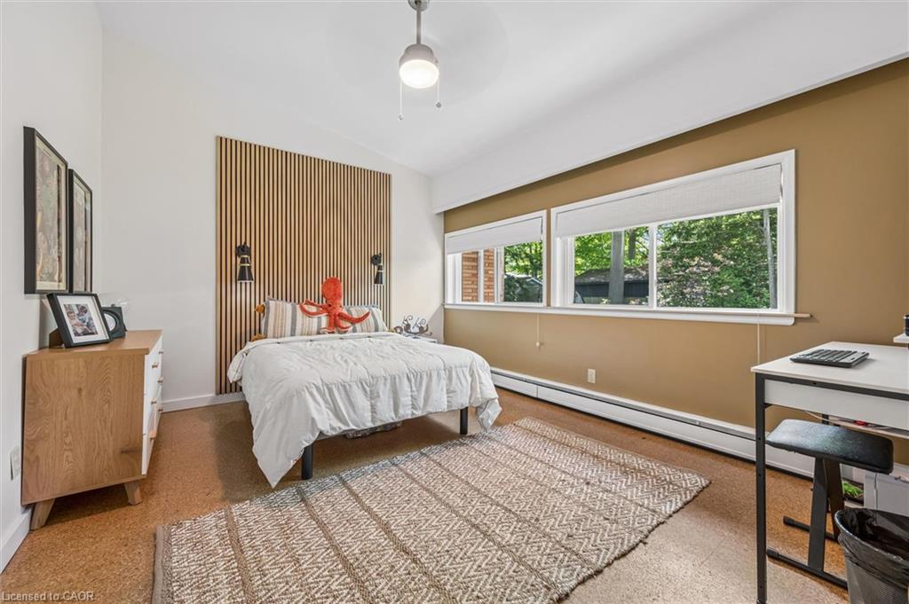16 Parkwood Drive Property Photo 28