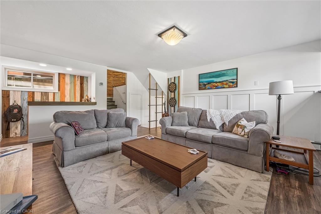16 Parkwood Drive Property Photo 32