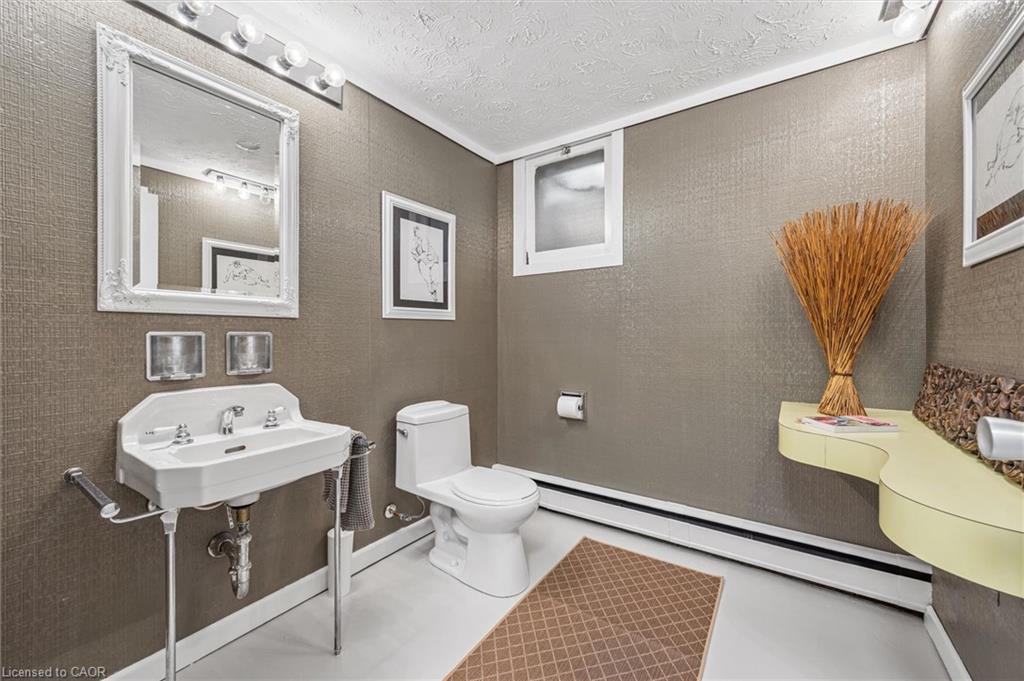 16 Parkwood Drive Property Photo 34