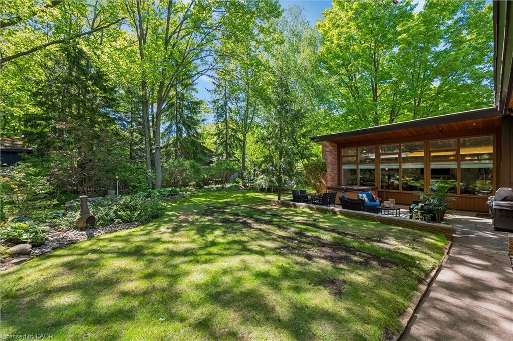 16 Parkwood Drive Property Photo 37