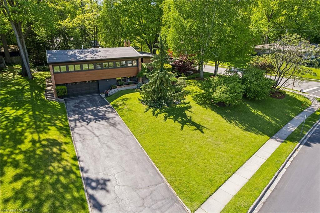 16 Parkwood Drive Property Photo 41
