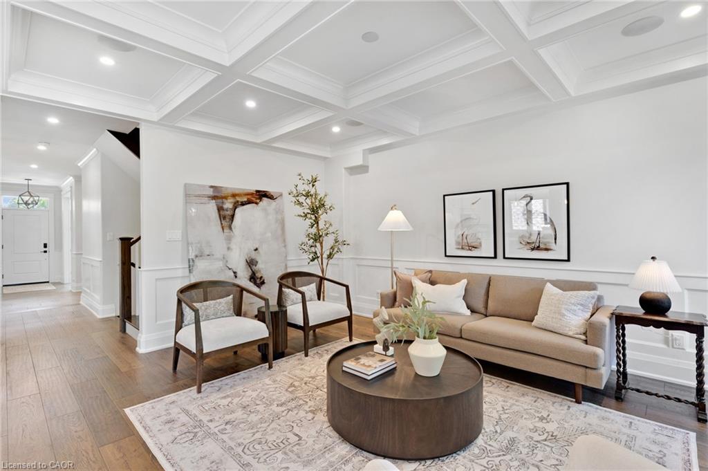 12 George Street Property Photo 7