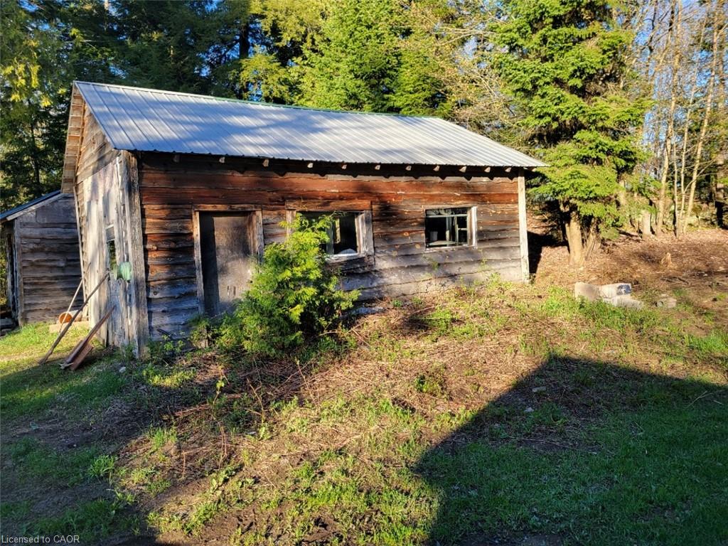 1006 Hurdville Road Property Photo 5