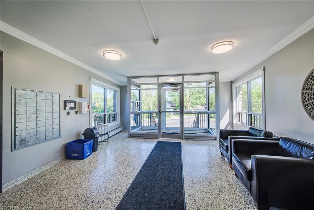 302-283 Fairway Road N Property Photo 3