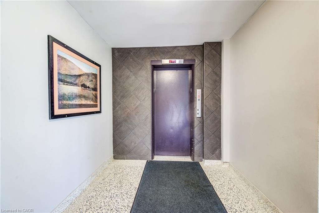302-283 Fairway Road N Property Photo 27