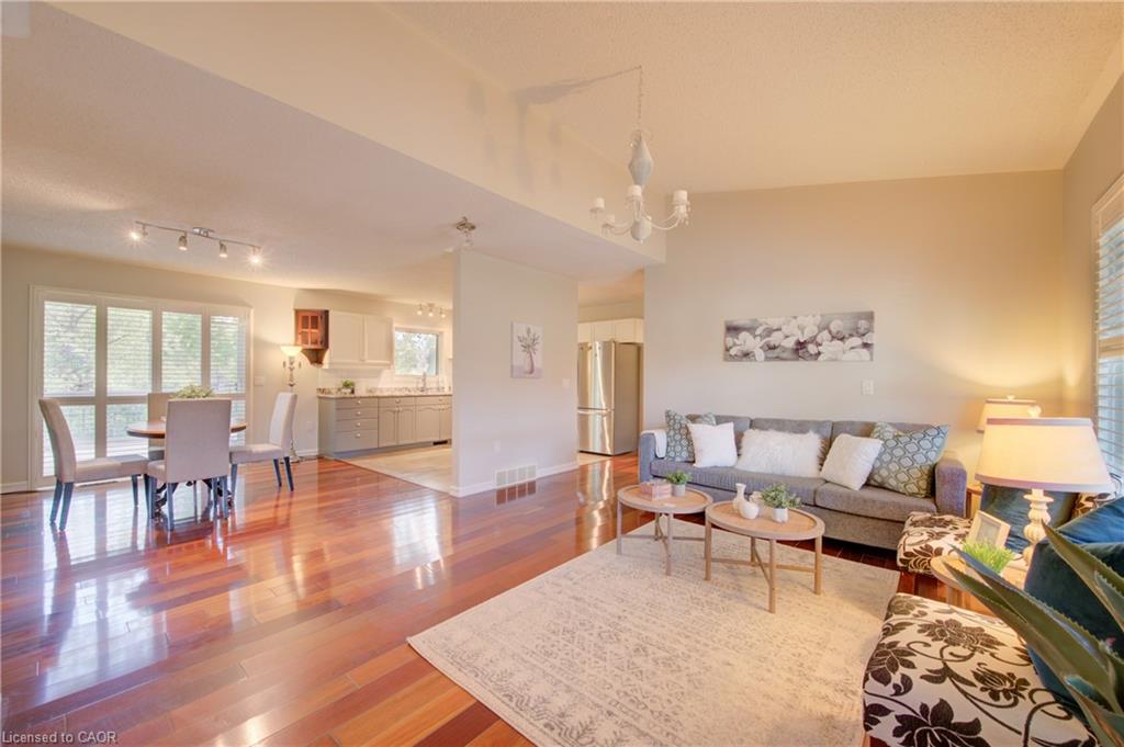 137 Wesley Crescent Property Photo 8