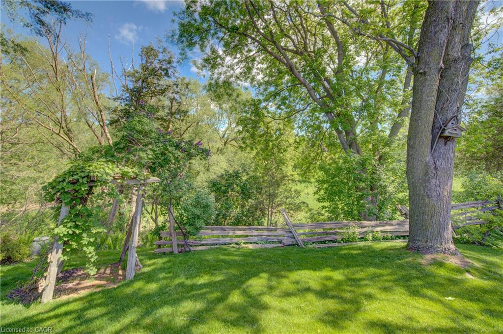 137 Wesley Crescent Property Photo 36