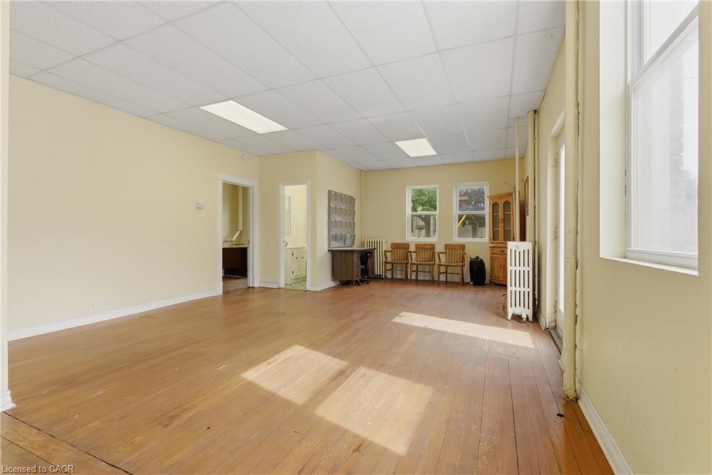 247 King Street Property Photo 9