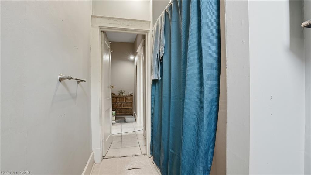 247 King Street Property Photo 14
