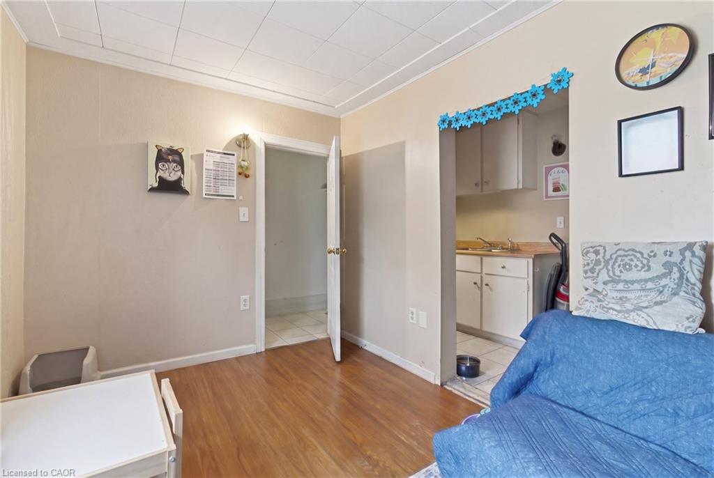 247 King Street Property Photo 21