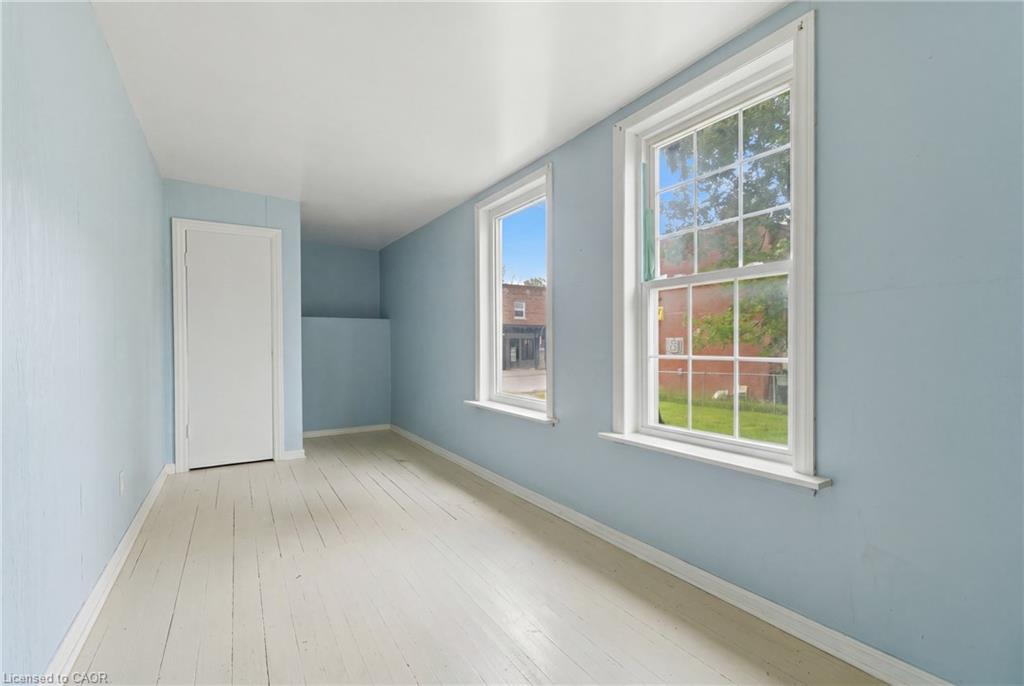 247 King Street Property Photo 31
