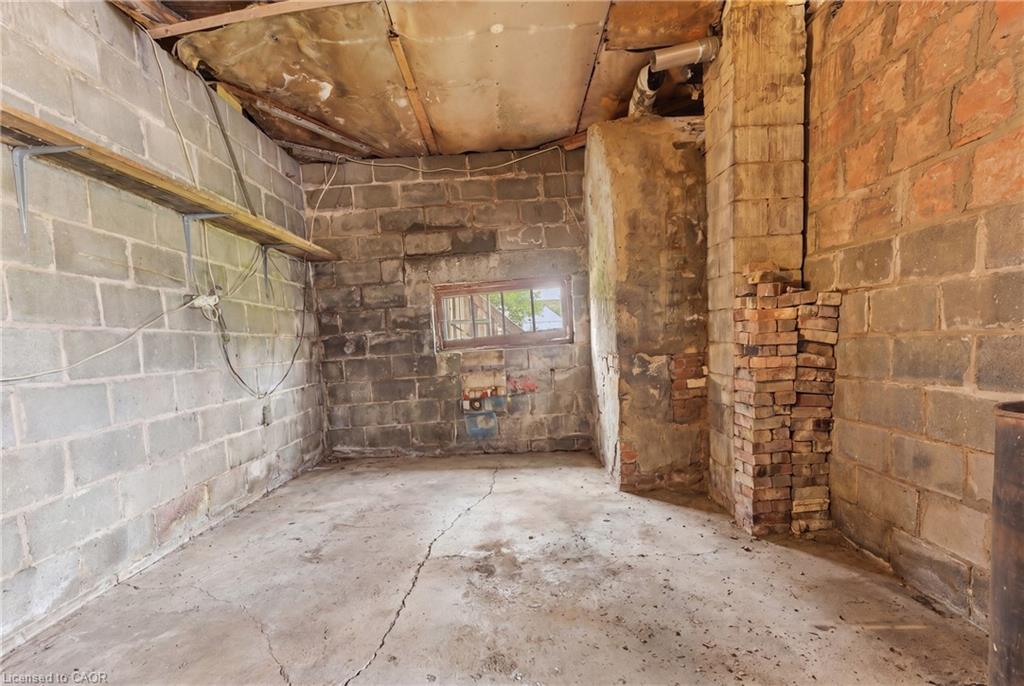 247 King Street Property Photo 37
