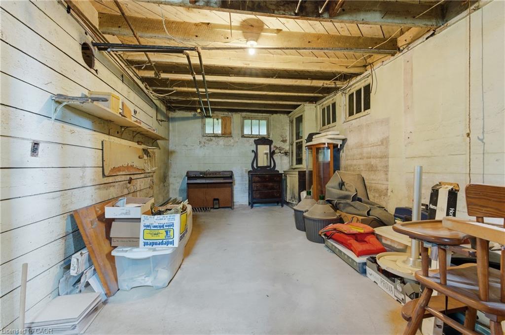 247 King Street Property Photo 38