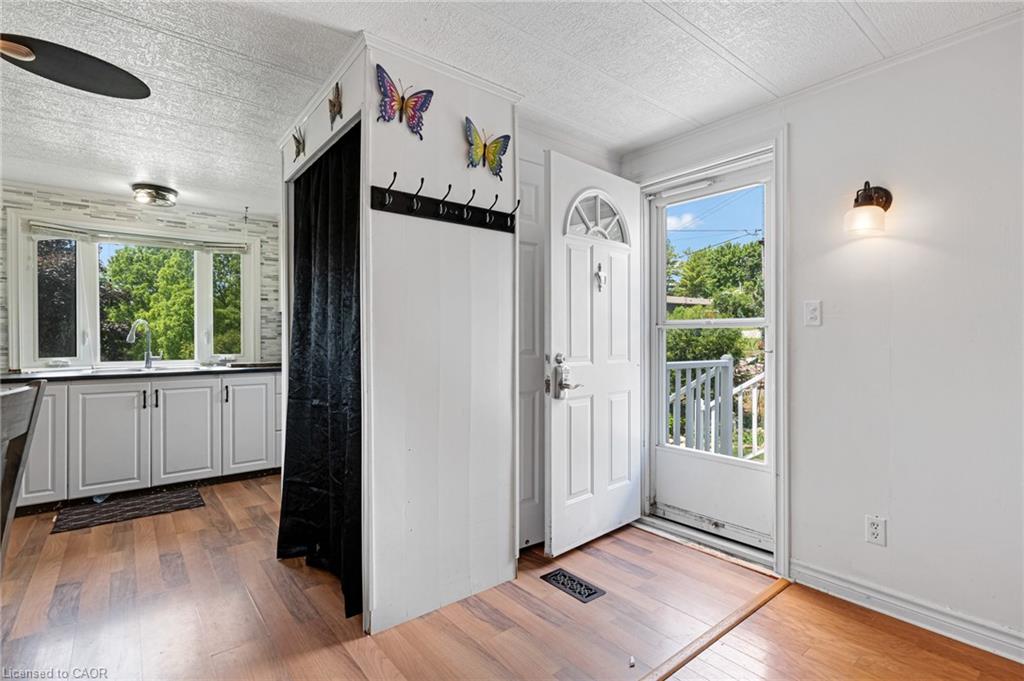 49 Park Lane Property Photo 8