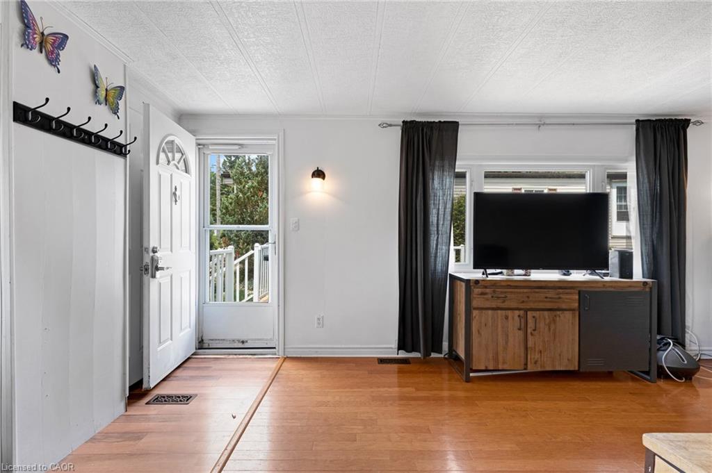 49 Park Lane Property Photo 9