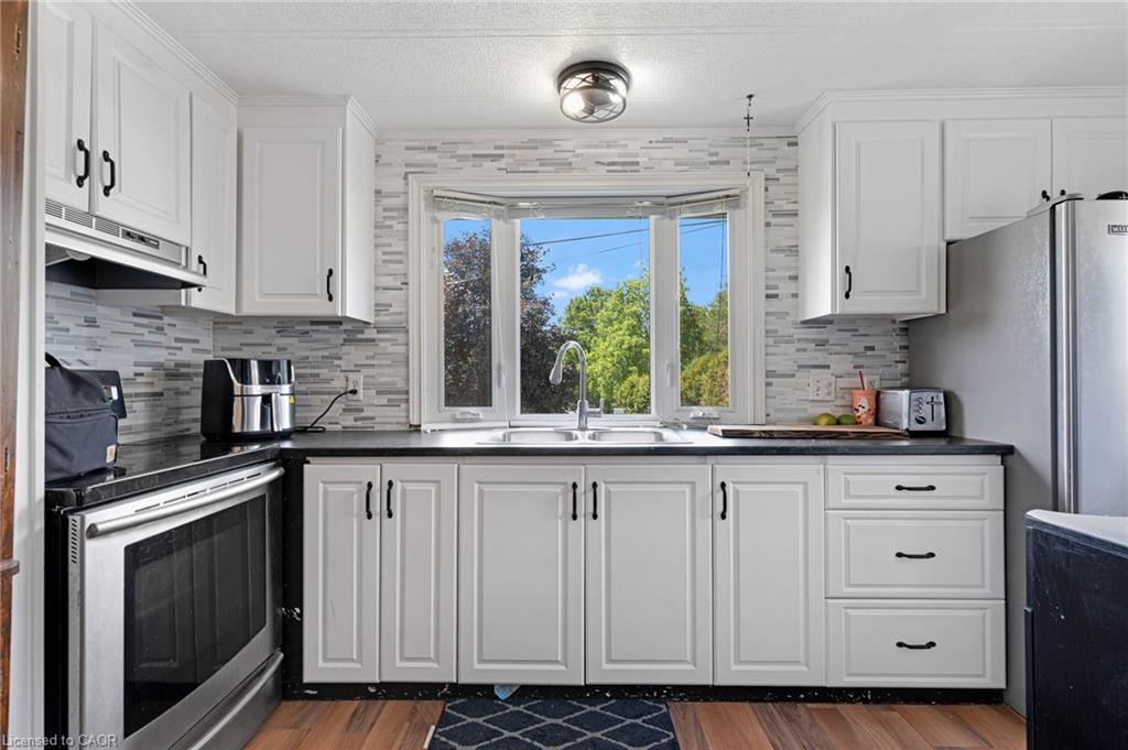49 Park Lane Property Photo 15