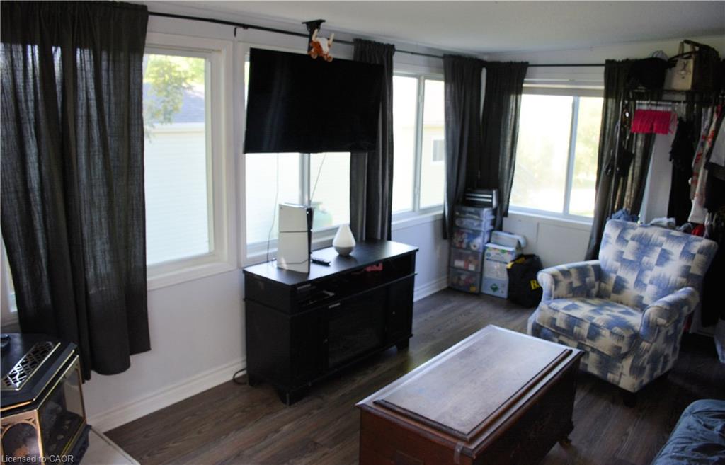 49 Park Lane Property Photo 28
