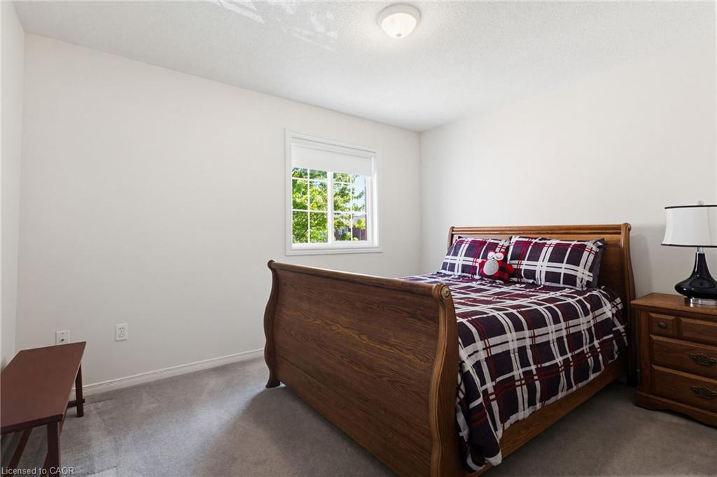 2485 Newcastle Crescent Property Photo 18