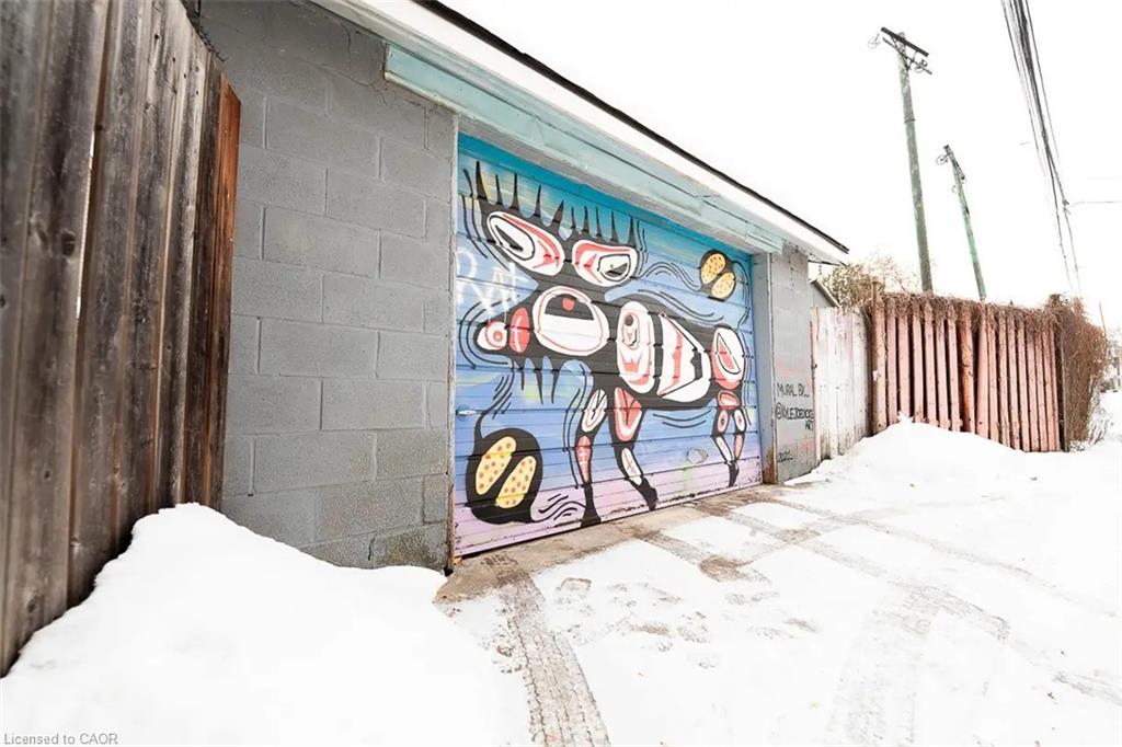37 Kinrade Avenue E Property Photo 25