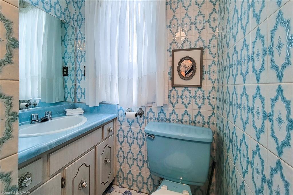 244 Hughson Street N Property Photo 31