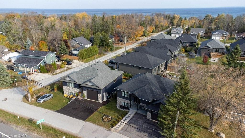 30 Lakeshore Road Property Photo 2