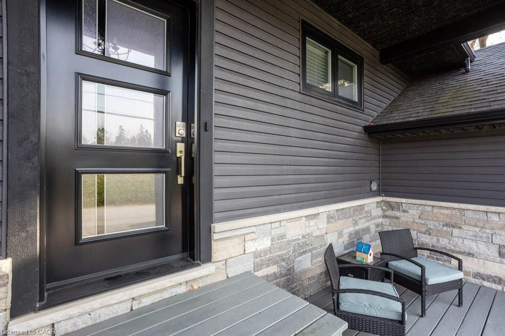 30 Lakeshore Road Property Photo 5