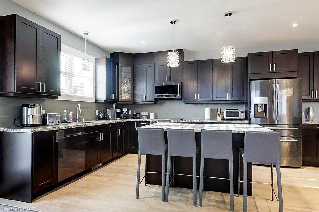 30 Lakeshore Road Property Photo 7