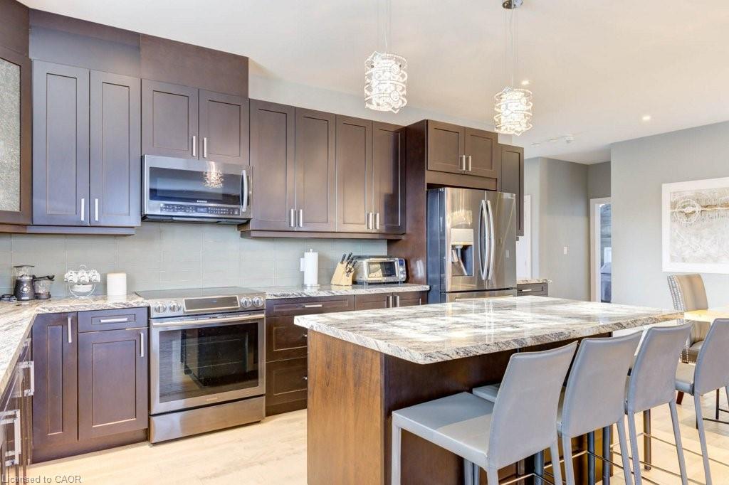 30 Lakeshore Road Property Photo 9