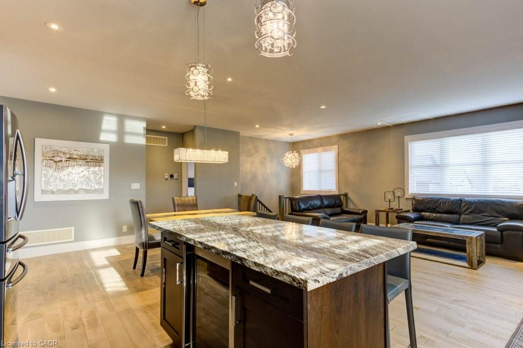 30 Lakeshore Road Property Photo 10