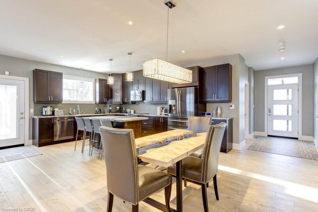 30 Lakeshore Road Property Photo 17