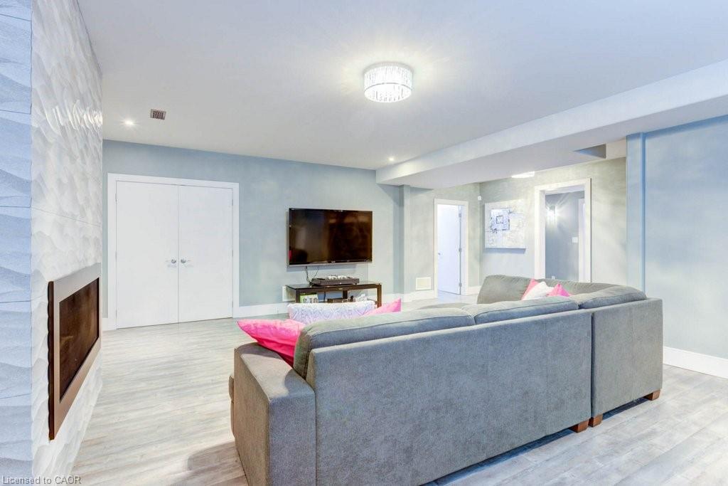 30 Lakeshore Road Property Photo 26