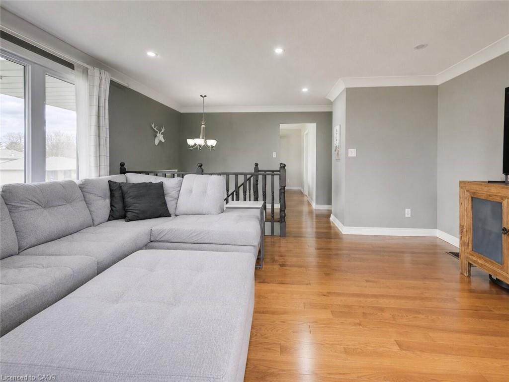4 Ronald Road Property Photo 8